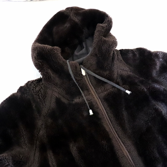 Oversize  faux fur dark brown teddy coat with hood - Picture 4 of 10